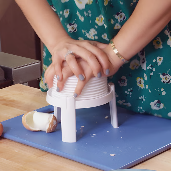 Creative Egg Peeler Tool – Quick & Safe Egg Peeler for...