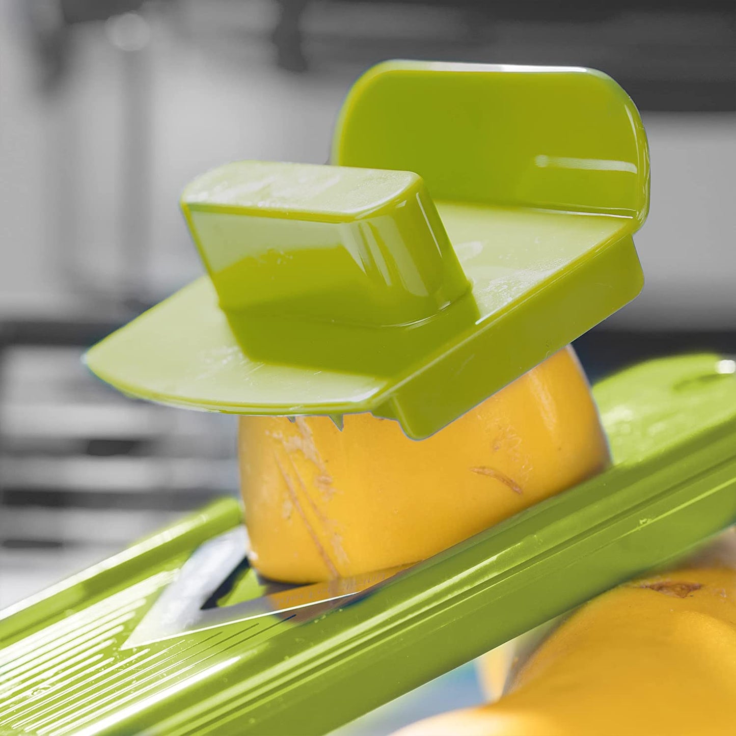 12-in-1 Multifunctional Vegetable Cutter - Quickly and...