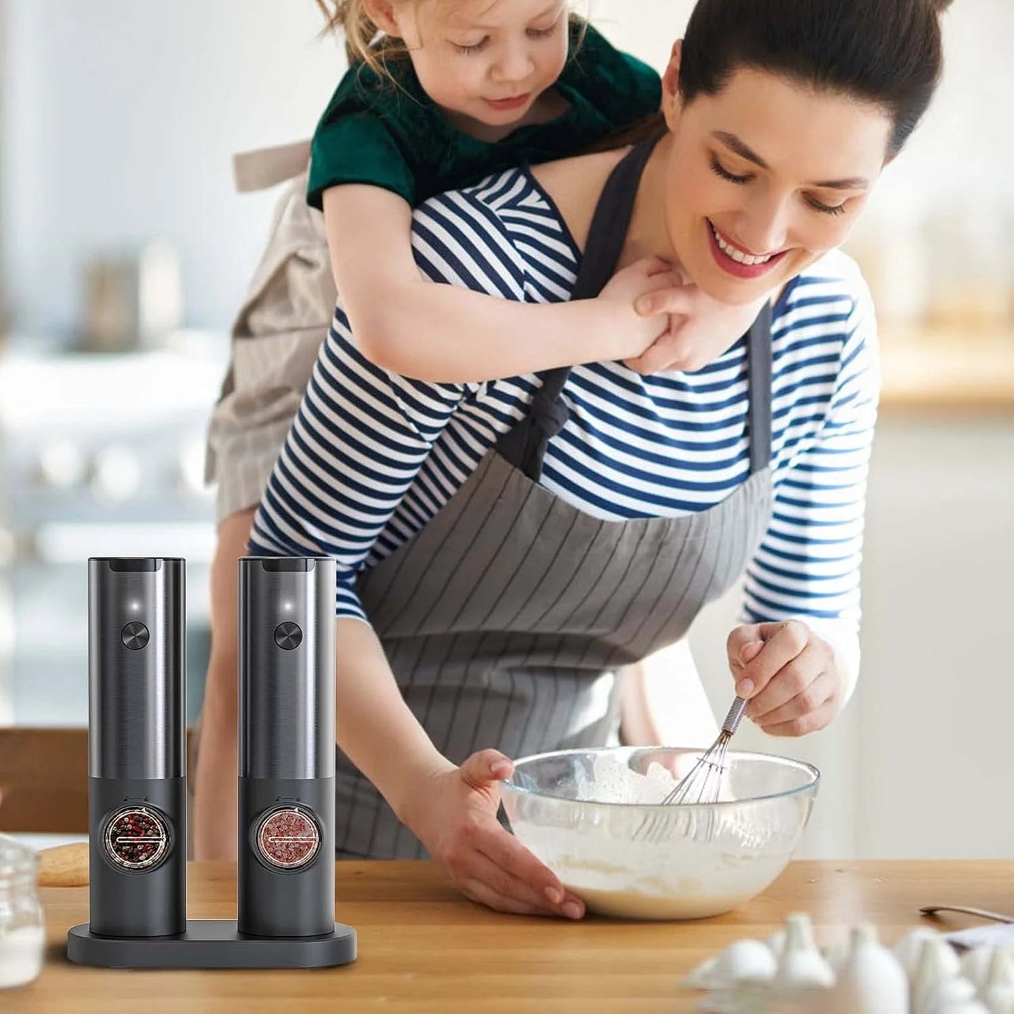 Elegant Electric Salt and Pepper Mill with Rechargeable...
