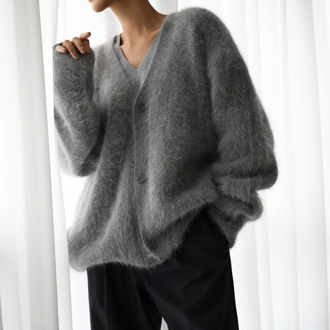 High-quality, Soft Cashmere Sweater for Women